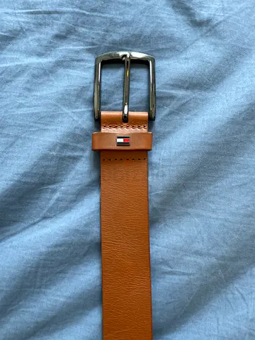 Genuine brown leather belt with metal buckle (Tommy Hilfiger style emblem)