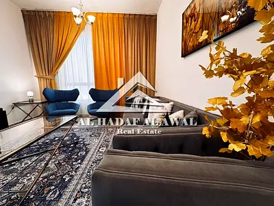 * الشارقه الخان برج الروز مقابل مطعم الطربوش السورى وبجوار بحيره خالد وكورنيش الخان