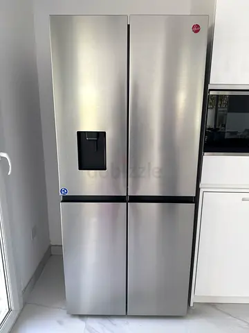 Large Stainless Steel French door Refrigerator with Water Dispenser