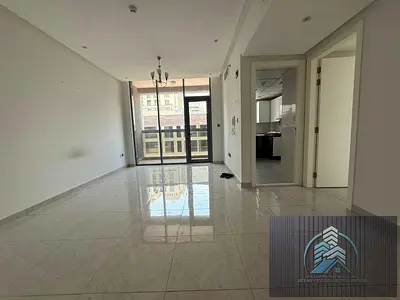 Like brand new 1bedroom 2bathrooms rent 65k