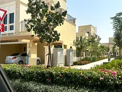 Spacious 4BR Townhouse | Park View | Vacant | Back to Back Unit
