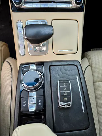2022 Genesis G90 缩略图 19