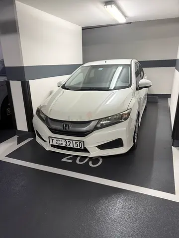 Honda City LX 2014 GCC Specs - Well Maintained