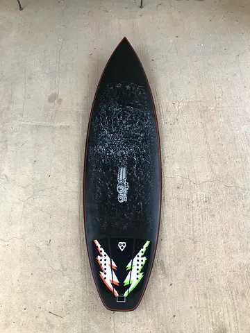 Carbon JS Industries Surfboard 5’9