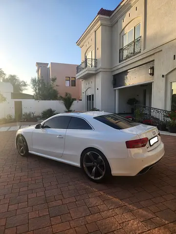 صورة 2 لـ 2011 AUDI RS5