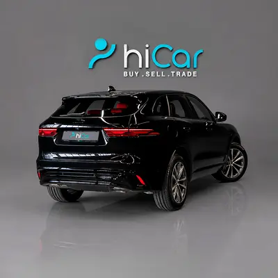 2025 Jaguar F-PACE photo 3