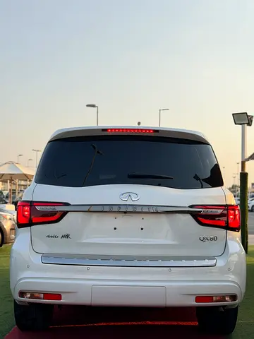 صورة 4 لـ 2022 Infiniti QX80