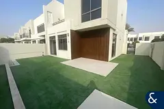 Vacant 4 Bedroom | Upgraded | Landscaped
