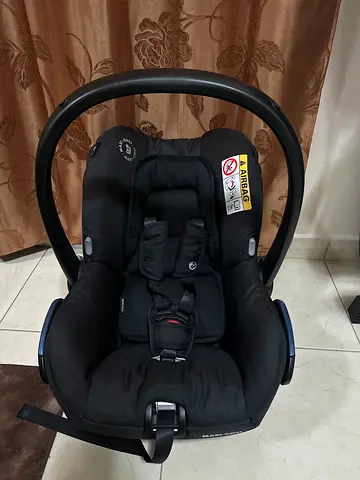 Kids car seat ( infant ) - New and never used