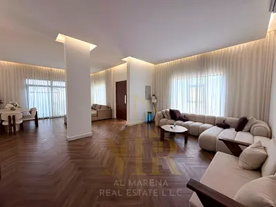 A villa with a price including electricity, water and air conditioning fees on the main street, ready to move in, with a special discount for cash in