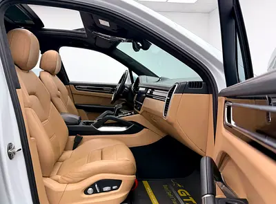 2018 Porsche CAYENNE — миниатюра 9