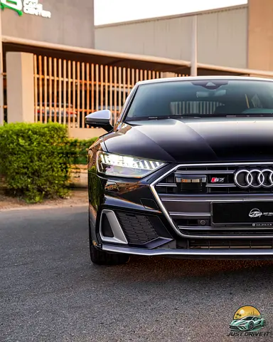 صورة 8 لـ 2021 AUDI S7