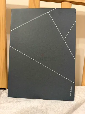 ASUS ZENBOOK LAPTOP UNUSED