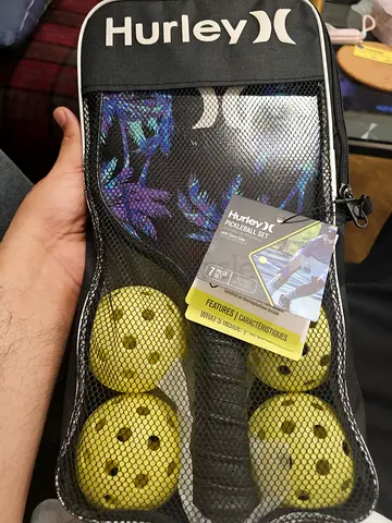 Hurley Pickleball Set with 4 balls and Carry Bag