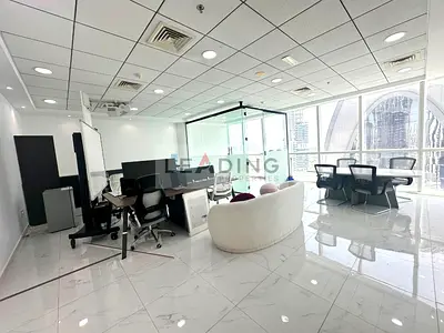 مكتب مفروش يطل على القناة | برج B2B، الخليج التجاري