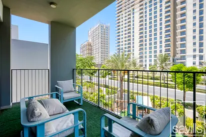 Extended E1|Next to Mall and Park|Furnished Option