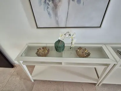 LIATORP console table - excellent condition