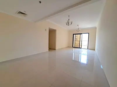 Luxurious 3-BHK apartment with balcony parking free in new muwaileh sharjah