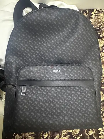 Boss backpack original used once