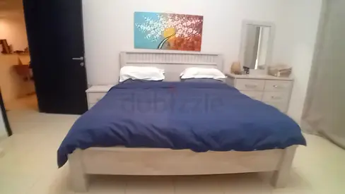Queen size bed, brand new