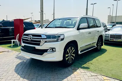 2019 Toyota LAND CRUISER 照片 2