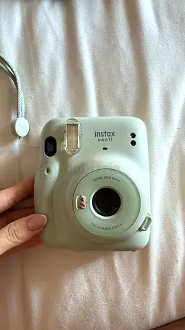 Fujifilm Instax Mini 11 Instant Film Camera - Mint