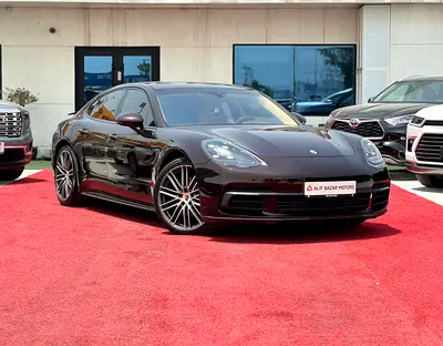 Porsche Panamera GCC Specs Mint condition