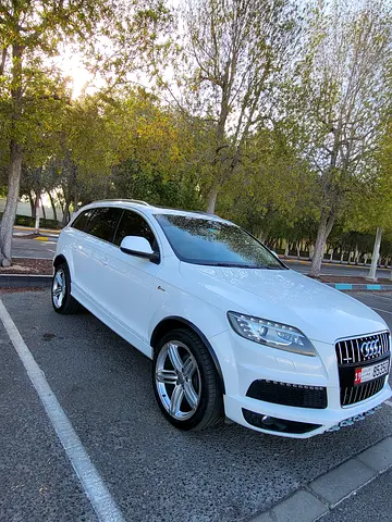 2013 AUDI Q7 — миниатюра 2