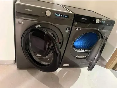 Samsung 9 kg washer and 9 kg dryer separate set with wifi system slightly used new model