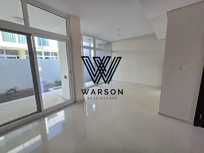 Spacious Townhouse For rent | Family Community | Ready Now