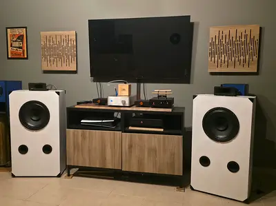 Custom Vintage Design Audiophile Grade Speakers (Altec Lansing Inspired)