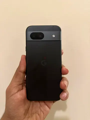 Google Pixel 8a shade in LCd