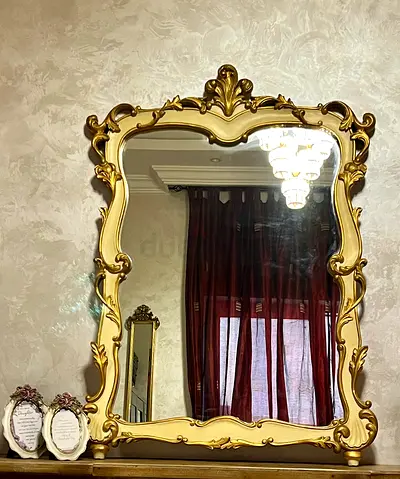 Ornate Gold Framed Wall Mirror - Classic Vintage Style