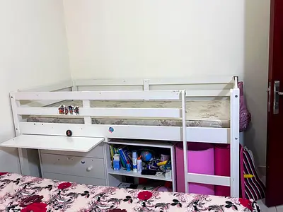 Storage Rack On Guard Rails إعلانات مبوبة: Queen Size bed with matress and Baby bed with storage ...
