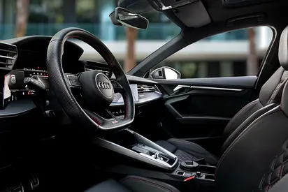 صورة 9 لـ 2023 AUDI S3