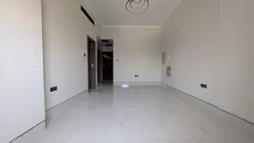 LUXURY & SPACIOUS APARTMENT FOR RENT | MODERN AMENITIES | PRIME LOCATION | STRICTLY FOR FAMILY | REA