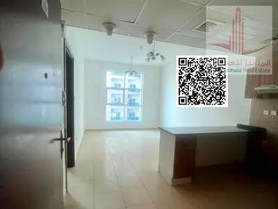 غرفه وصاله بسيتى تاور مع 2 حمام وباركن بسعر مغرى جدااا