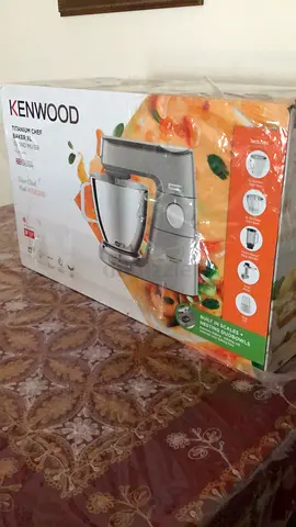 Dubai - Al-Muraqqabat / New / Kenwood Titanium Chef Baker XL Silver KVL85.344SI