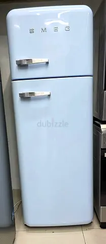 SMEG DOUBLE DOOR FRIDGE FREEZER WITH GOOD CONDITION