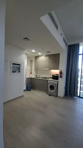 High Floor I Pool View I Community View