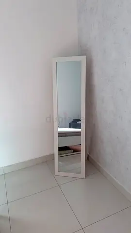 Standing mirror