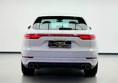 2018 Porsche CAYENNE — миниатюра 5