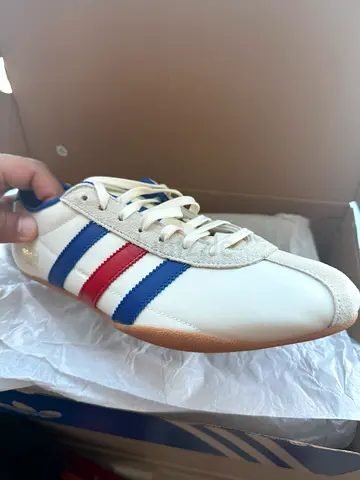 Adidas Tokyo White leather sneakers with blue  red stripes - lightly used