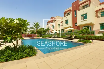 SPACIOUS 2BHK | PRIME LOCATION | READY TO MOVE IN