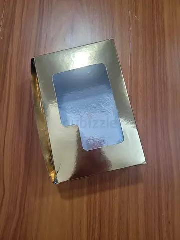 MOVING OUT SALE: Gold Food Display Boxes with window (100 pcs new)