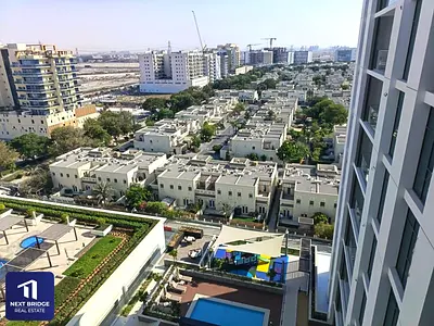 High Floor- Pool & City View Unfurnished