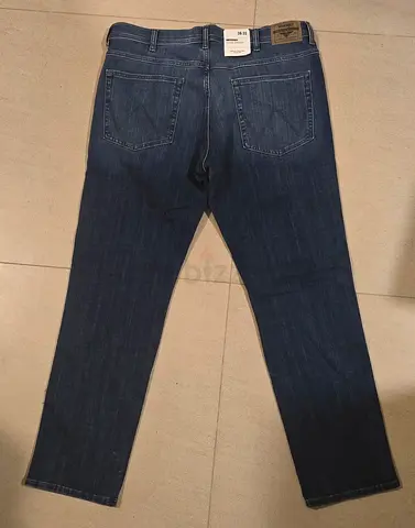Wrangler jeans 38-32, new, straight