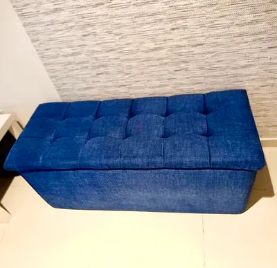 Bench / Ottoman – Spacious storage – Excellent Condition