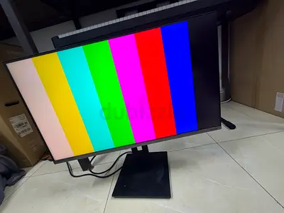 Thunderbolt monitor samsung 32 inch 4K