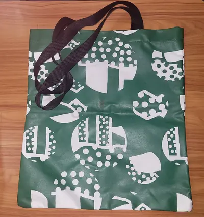 MOVING OUT SALE: Green tote bag with white pattern, long shoulder straps